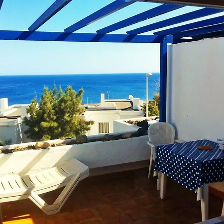 Apartment Paraiso 1 *